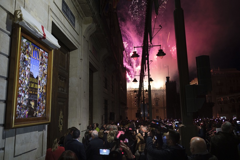 Arranca el mes fester amb el descobriment del cartell de Toni Miranda