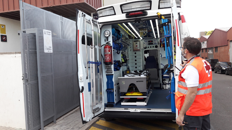 El polideportivo Francisco Laporta cuenta con servicio de ambulancia también la noche del viernes