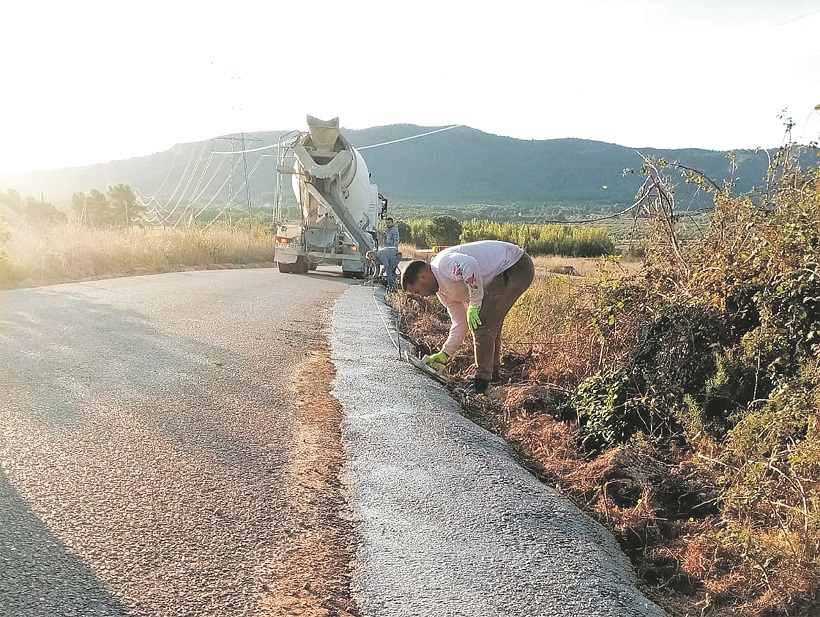 Obras de mejora del camino Molí Roig-CV81