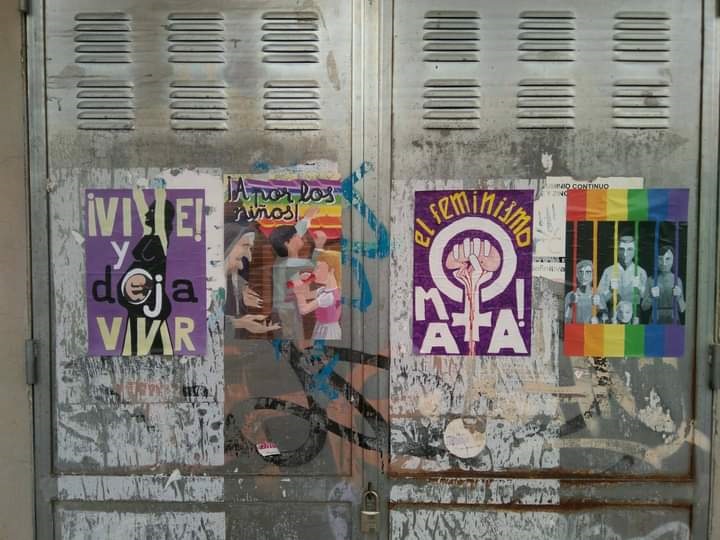 Ponts d´igualdad denuncia la aparición de carteles machistas y homófobos