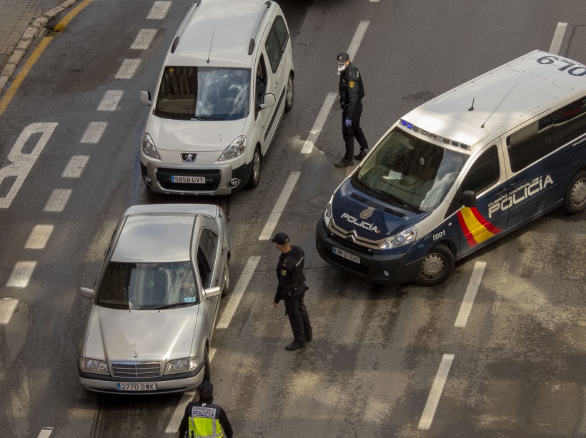 Las reuniones en las filaes quedan reducidas a seis personas