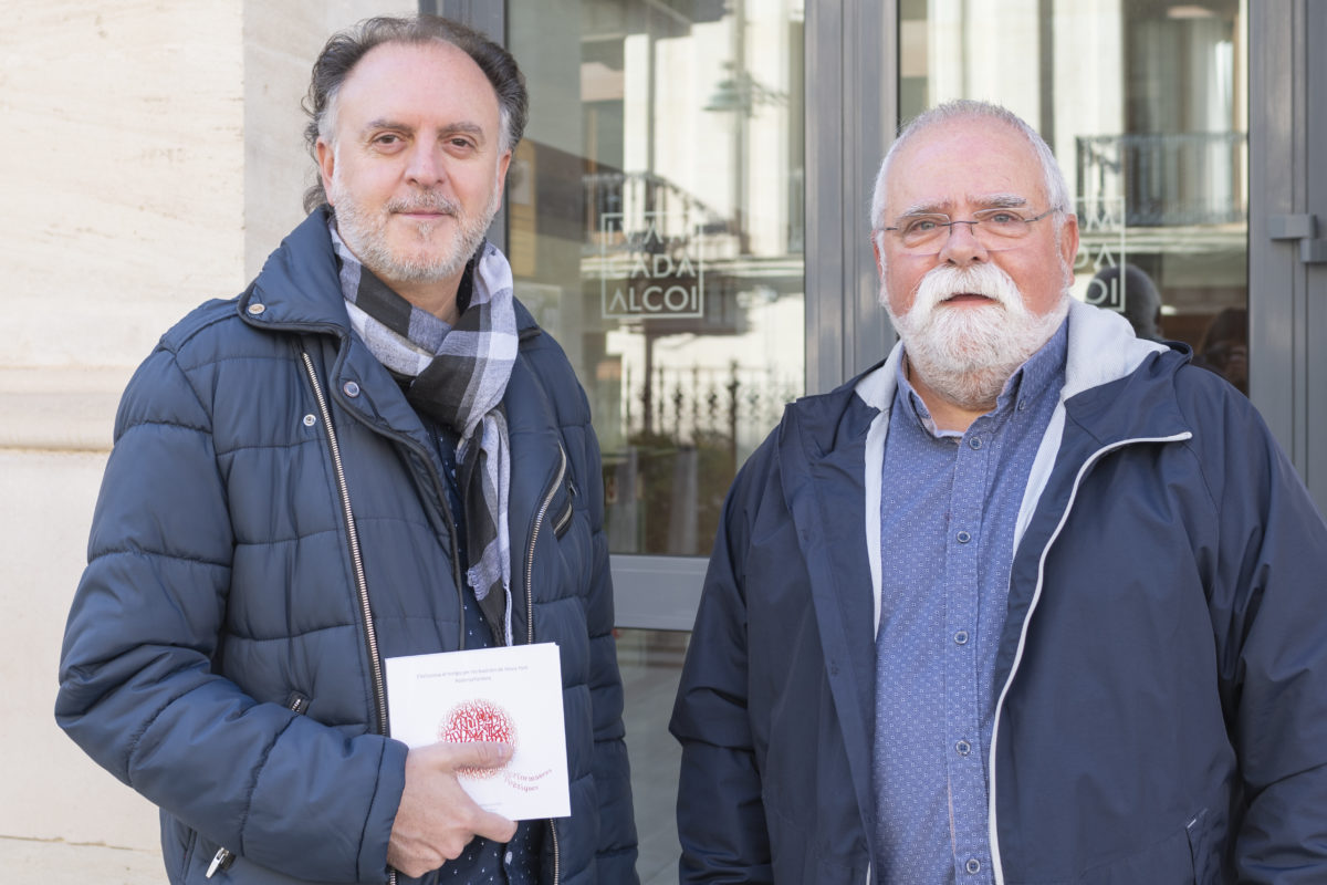 Performances poètiques i música en un llibre-disc