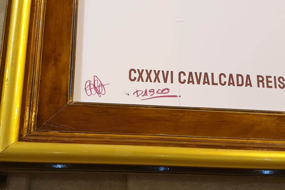 Identifican al autor de las pintadas en el cartel de la Cabalgata