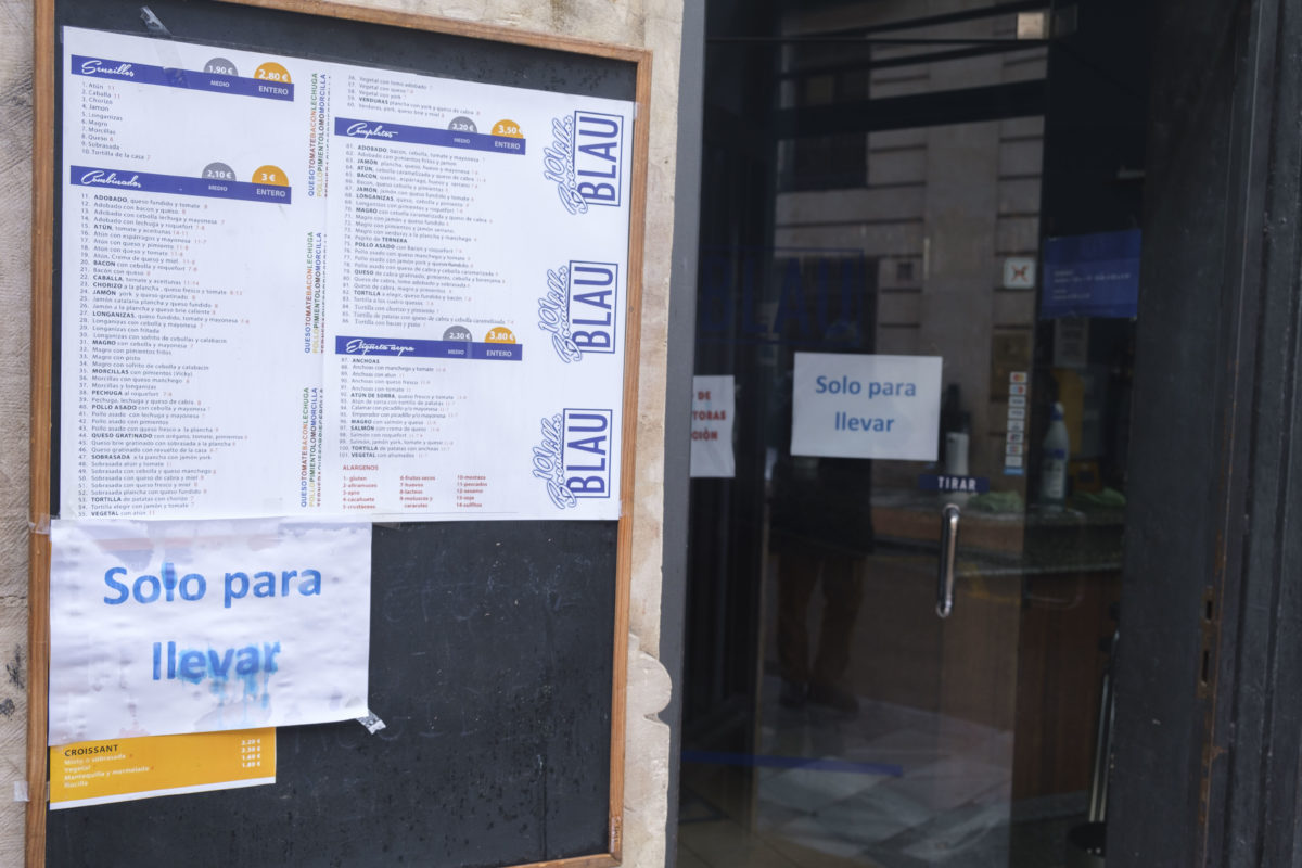 Bares y tiendas con el agua al cuello