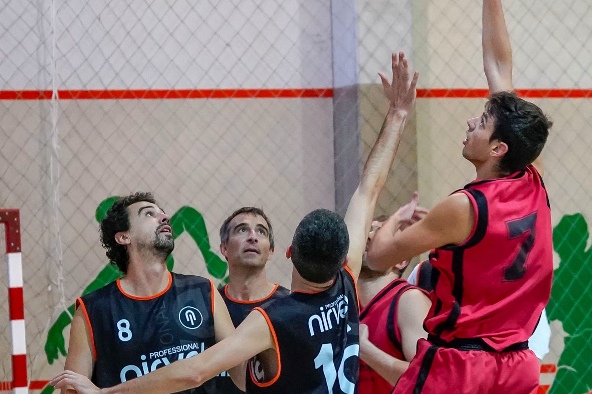 El baloncesto no reanudará su liga hasta el 9 de mayo