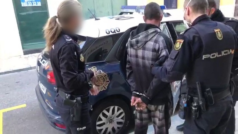 La Policía Nacional localiza en Alcoy a un fugitivo buscado por Rumanía