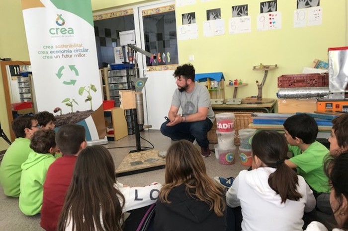 CREA ofereix la creació d'un servei d'educadors ambientals