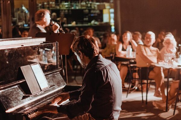 Xavi Mira y Filippo Fanò ofrecen un viaje sonoro