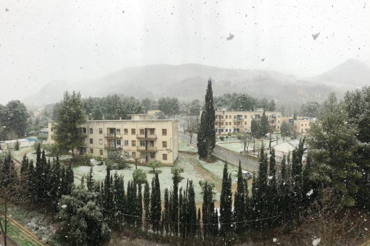Sorpresiva e intensa nevada en la comarca
