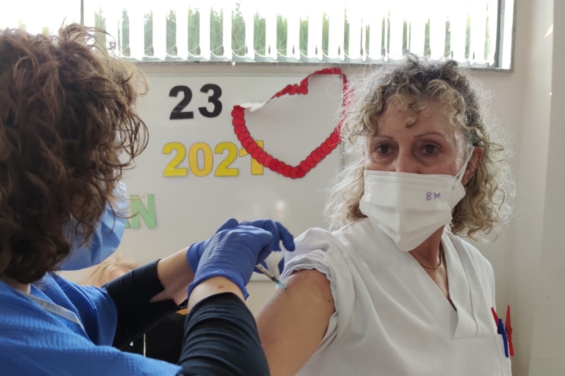 Alcoy albergará la semana que viene la vacunación masiva a docentes