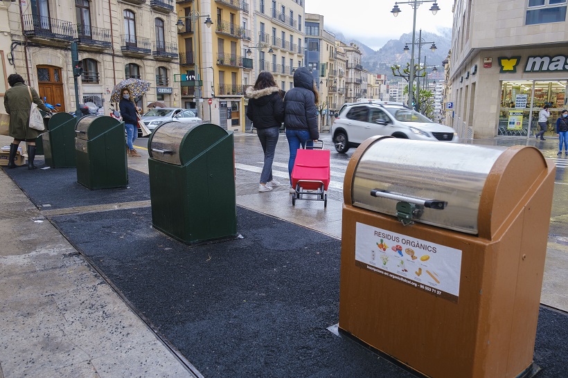 Alcoy genera una media de  55’6 toneladas de basura diarias