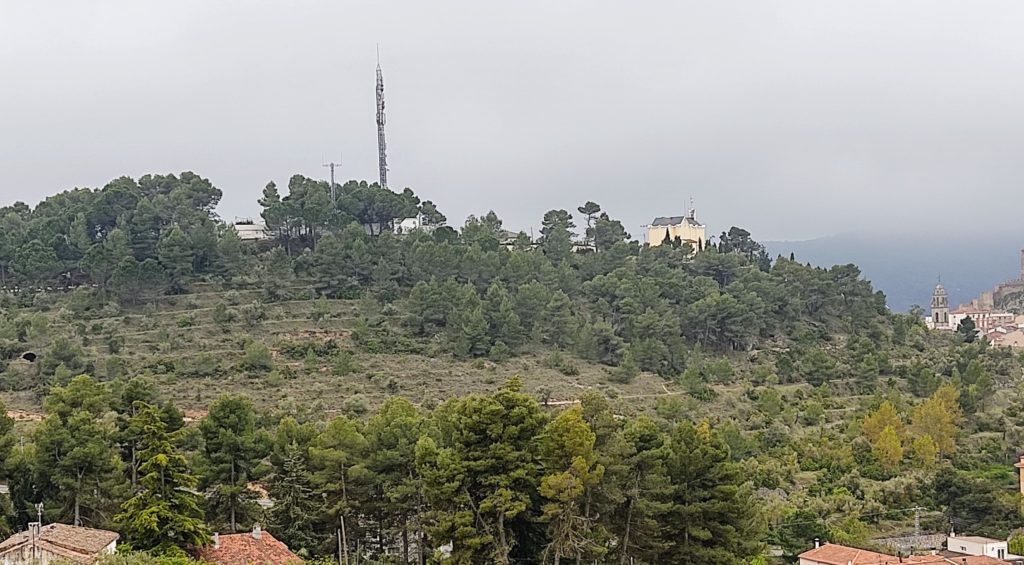 Quema controlada en una ladera de Banyeres