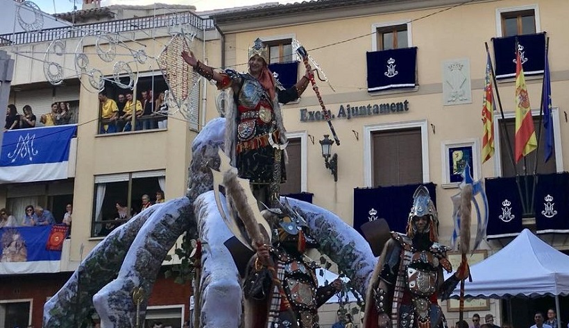 Muro descarta las Fiestas en otoño y opta por pasarlas a 2022