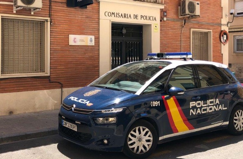 Detenido por robar varios relojes en un establecimiento en Alcoy