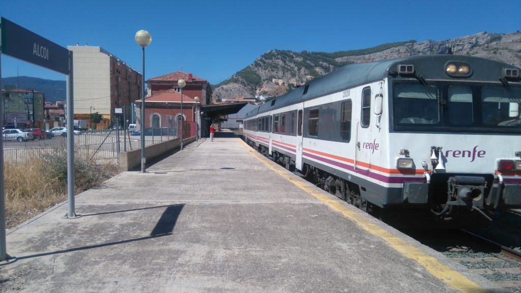 Compromís quiere que el tren vaya a hidrógeno