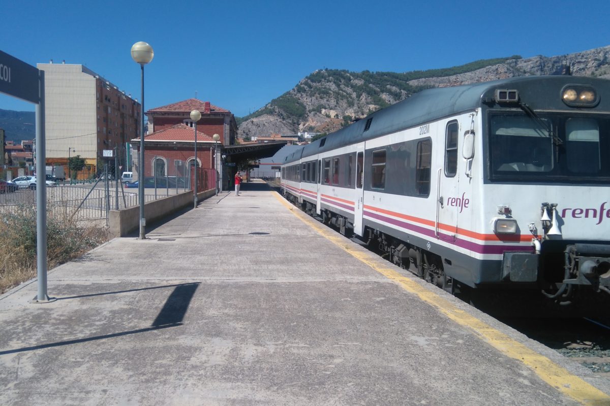 Compromís quiere que el tren vaya a hidrógeno