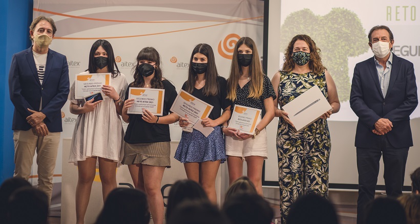 Aitex entrega 15.000 euros a alumnos en premios