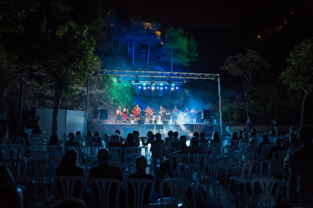 Les festes patronals deixen pas a cultura i espectacles