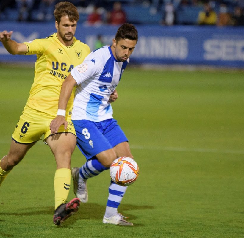 El Alcoyano recibe mañana al Algeciras tras dos polémicos arbitrajes