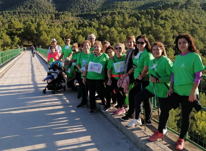 Caminada i color verd per a visibilitzar Acera