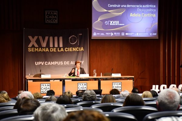 Inaugurada la XVIII Setmana de la Ciència del Campus d'Alcoi de la UPV
