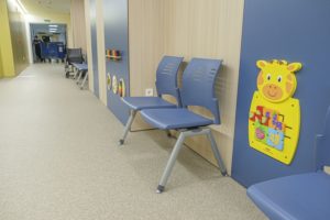 Primers passos de la renovada i adaptada planta de pediatria