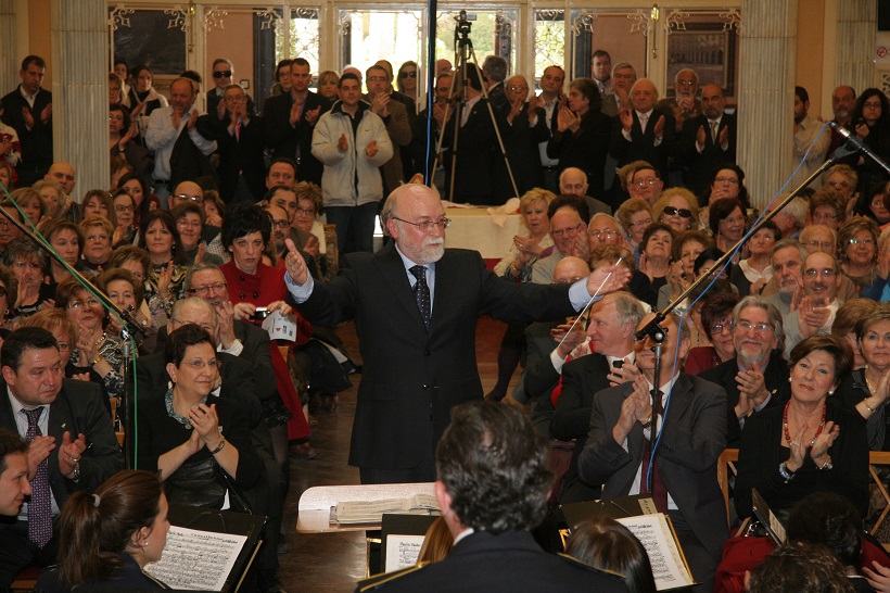 Alcoi ret homenatge al músic José María Valls Satorres