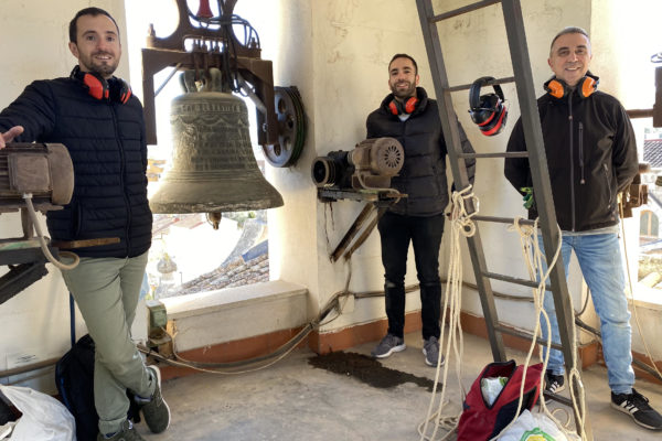 Els tocs tradicionals de campanes van sonar a Cocentaina