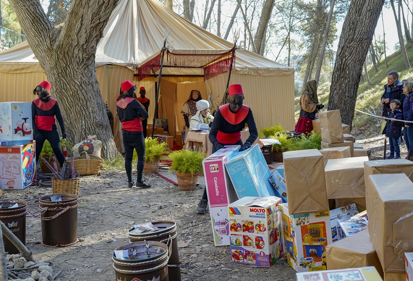 El Ayuntamiento adquiere entradas del Campamento Real para familias vulnerables