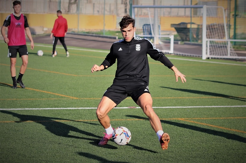 El Alcoyano se toma con calma el mercado de invierno