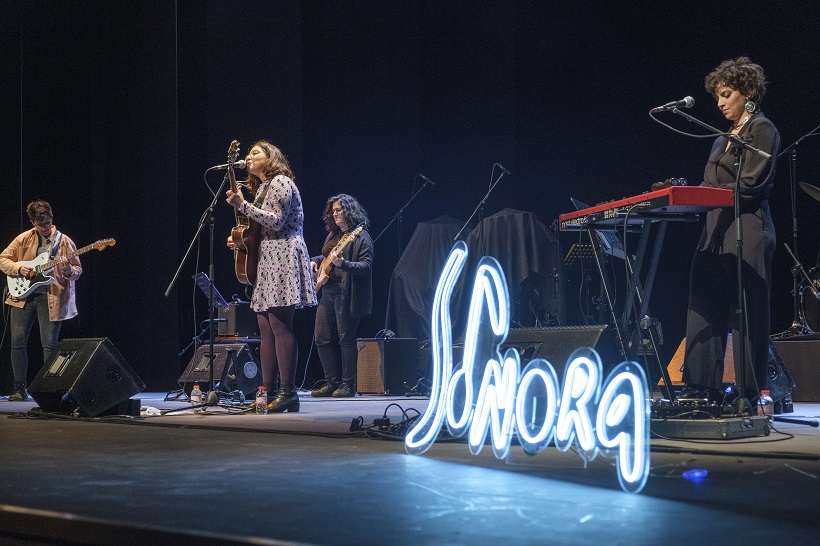 Música tradicional y canción de autor en el Teatro Calderón