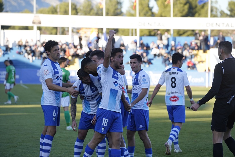 Una victòria del Deportivo amb molt de cap