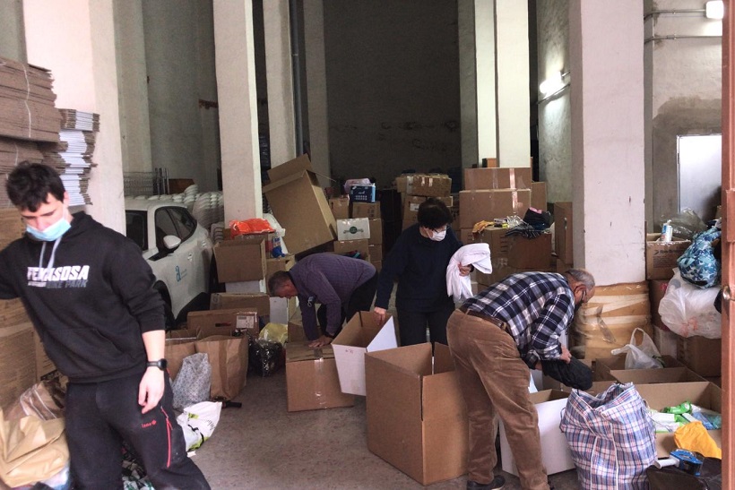 Banyeres dona más de 7 toneladas de material humanitario