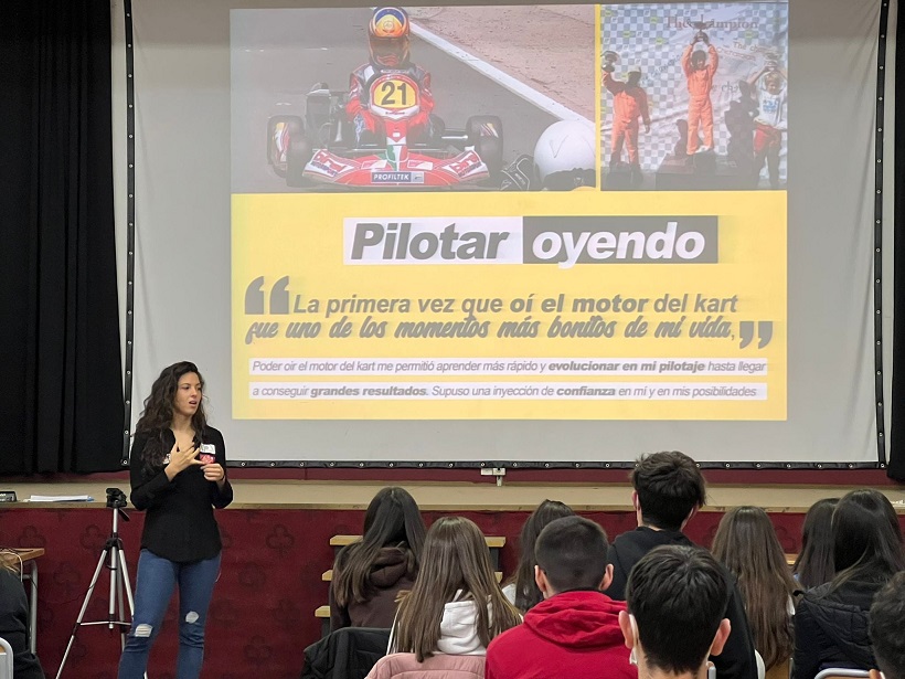 “Mamá, córtame el pelo como un chico porque no me reconozcan”