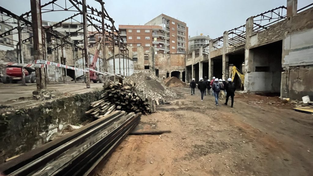 Situen els usos previstos per a Rodes