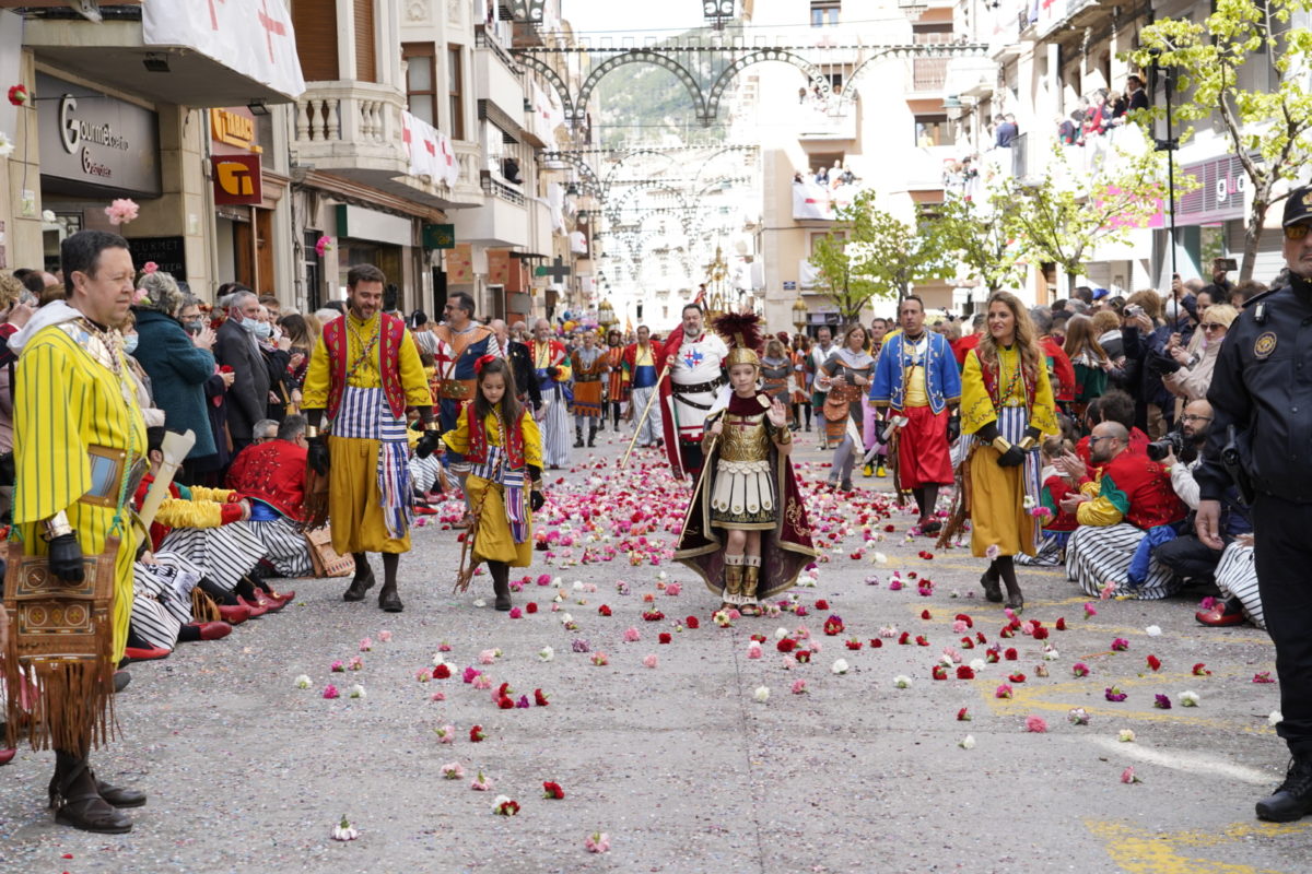 Sant Jordiet protagonitza la processó de la Relíquia