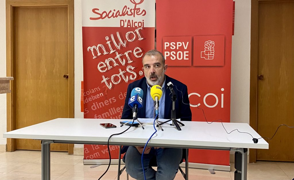 Martínez se presenta a su reelección