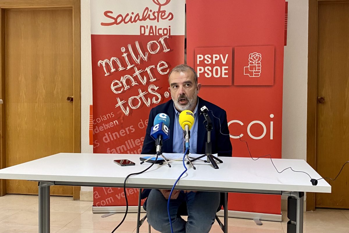 Martínez es presenta a la seua reelecció