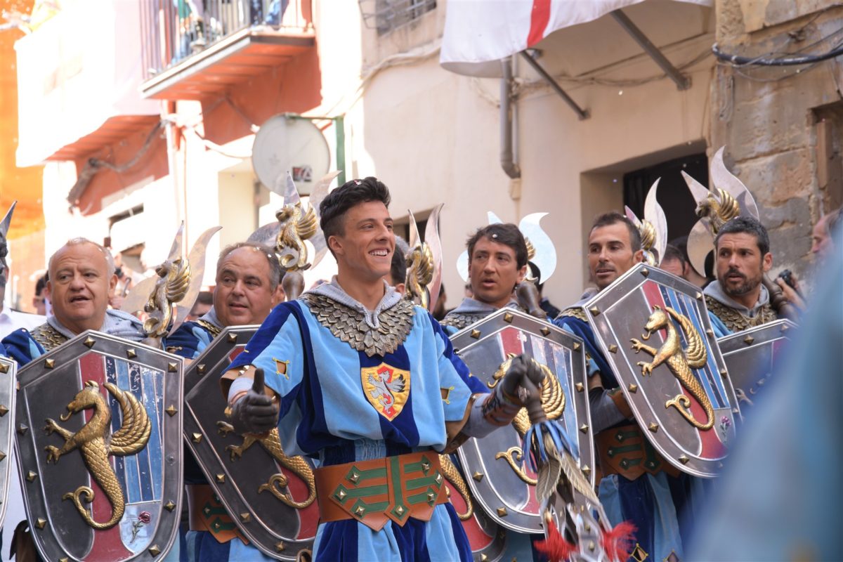 La Entrada cristiana, en directo, a partir de las 11 horas