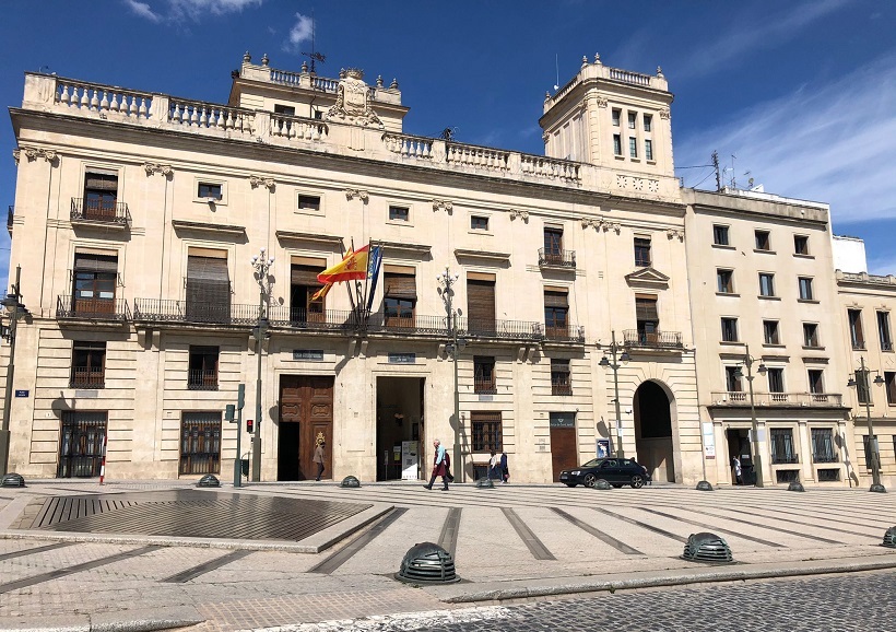 Convocada la beca de medicina 'Ana i Camilo Gisbert Pascual'