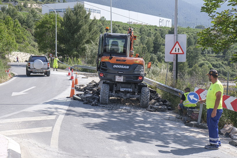 Reparación provisional del acceso al Santiago Payá