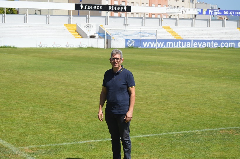 L'Alcoyano anuncia la seua intenció de demandar judicialment a Juan Serrano