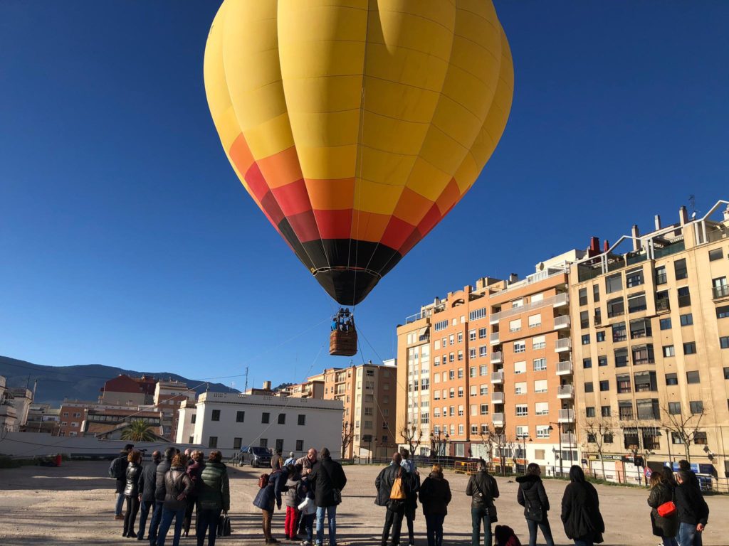 Alzamora convida a 'volar' ben alt