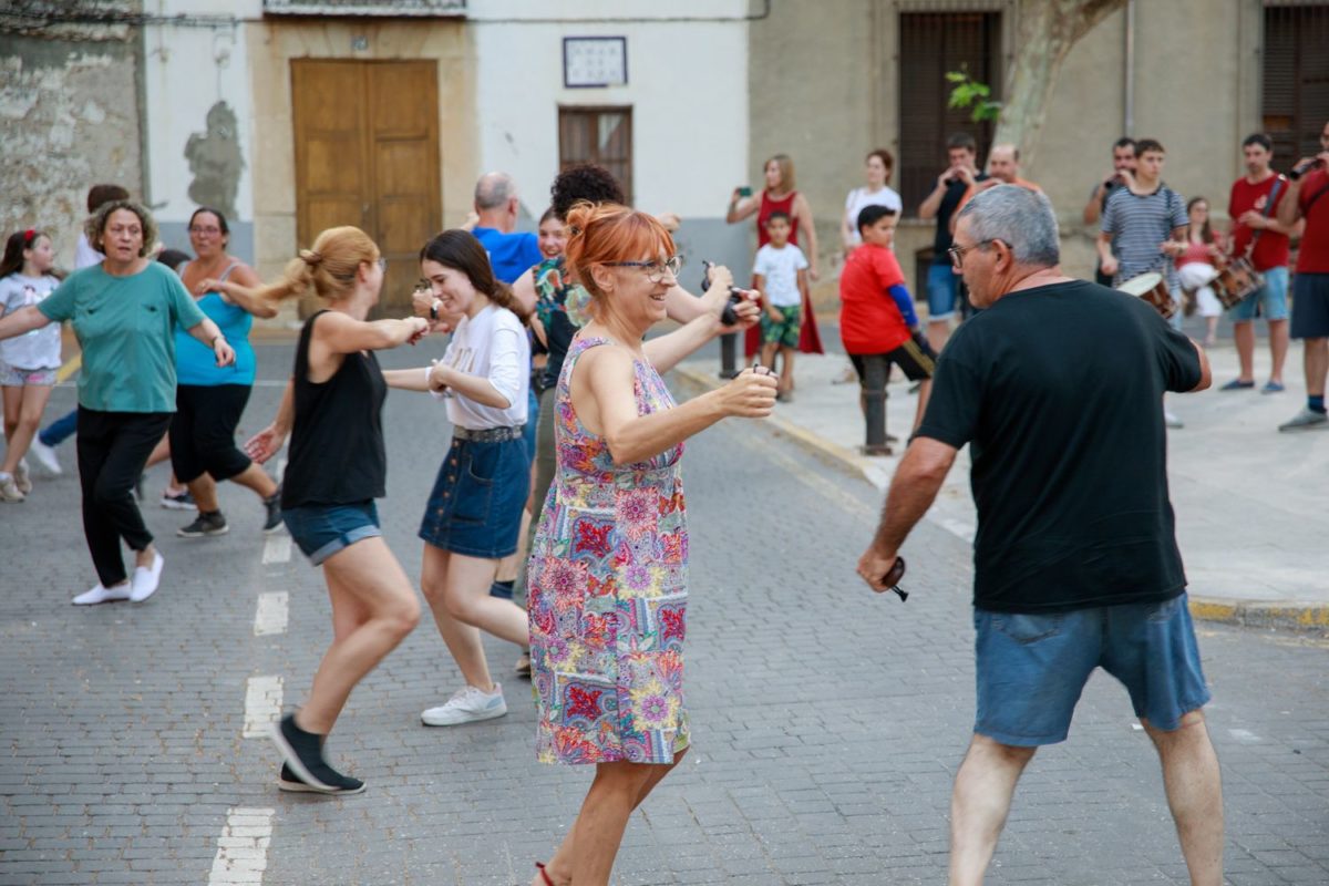 Muro vive el día grande de las tradicionales Danses de Palacio