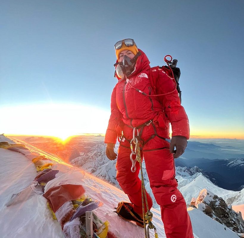 Adriana Brownlee, la jove alpinista anglesa amb gens alcoians que porta escalats quatre huit mils