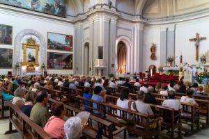 Alcoi inicia els actes en honor a la Verge dels Lliris