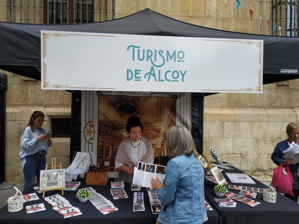 Alcoy participa en la Feria