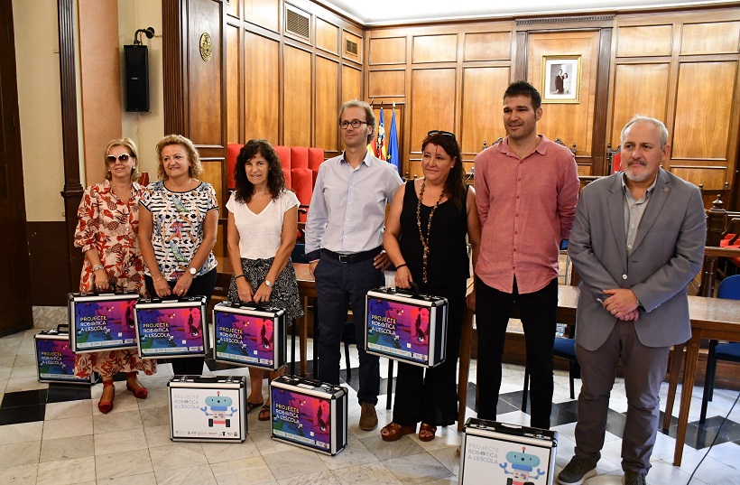 Lanzan un proyecto para acercar la robótica educativa a estudiantes