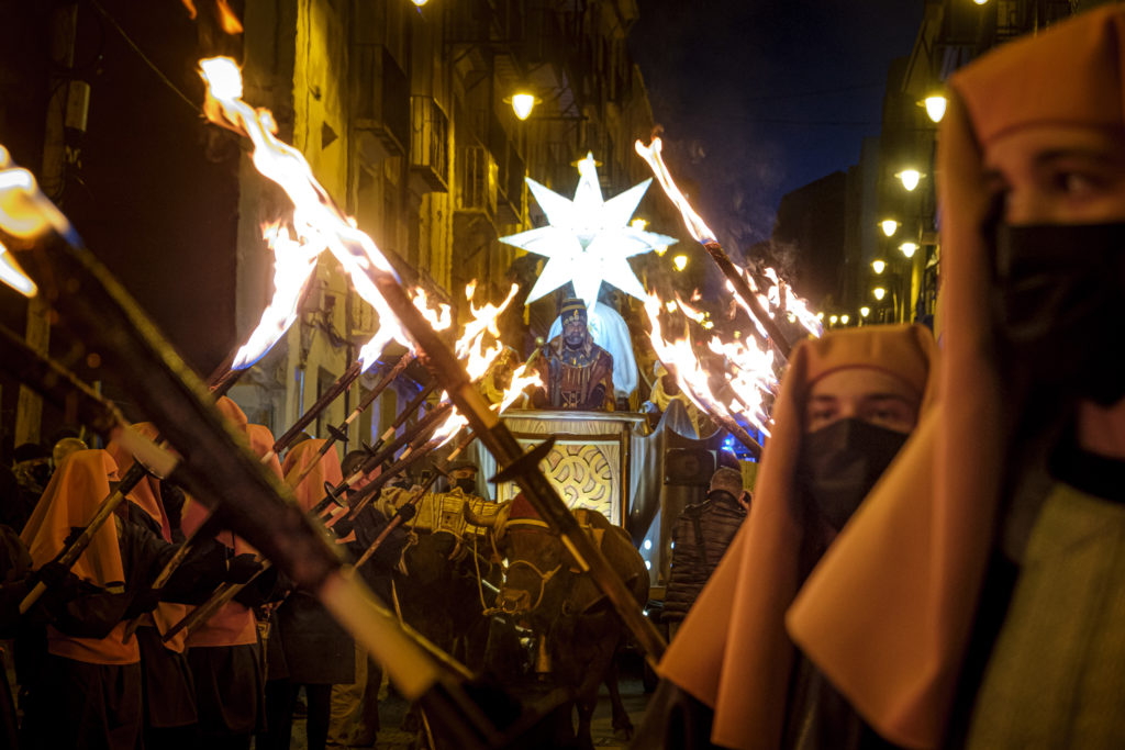 Alcoi participa en la Trobada de Cavalcades Històriques