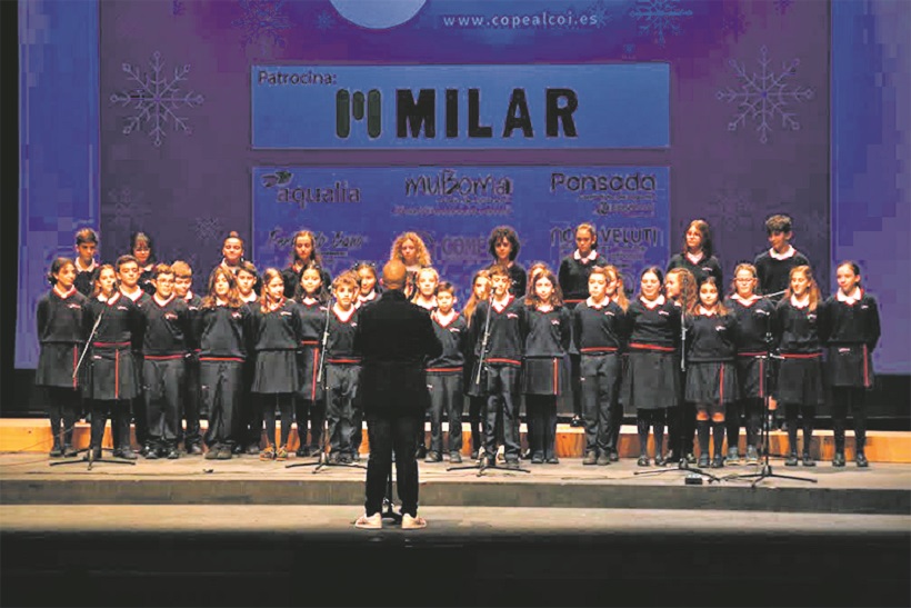 Gran acogida en el regreso del Certamen Escolar de Villancicos de Cope Alcoy